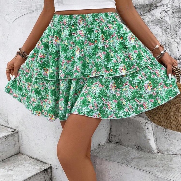 NWOT SHEIN VCAY Women's Floral Print Double-Layered Vacation, Rockabilly Skirt - Picture 4 of 6